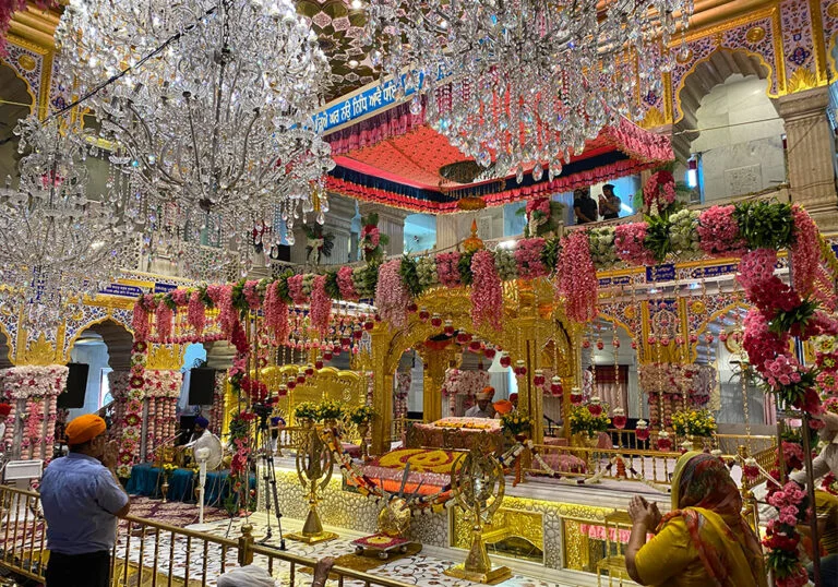 Gurudwara SisGanj Sahib 1