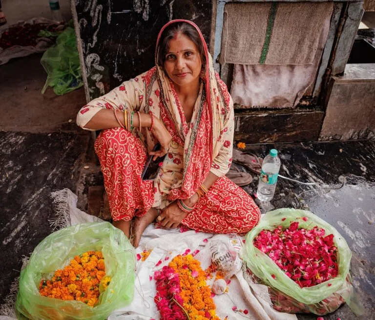 Flower-seller-in-old-delhi WhatsApp Image 2024 07 29 at 6.22.30 PM
