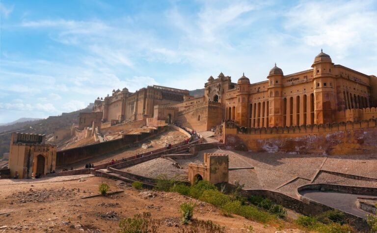 amber-fort-near-jaipur-city-india-rajasthan