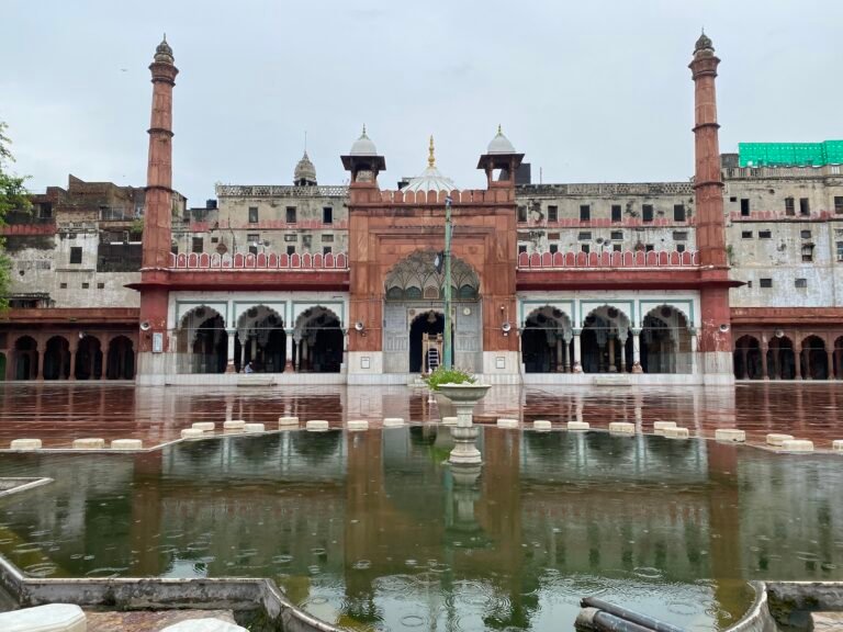 Fatepuri Masjid scaled