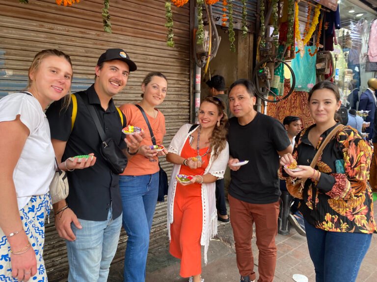guided tour in old delhi india scaled