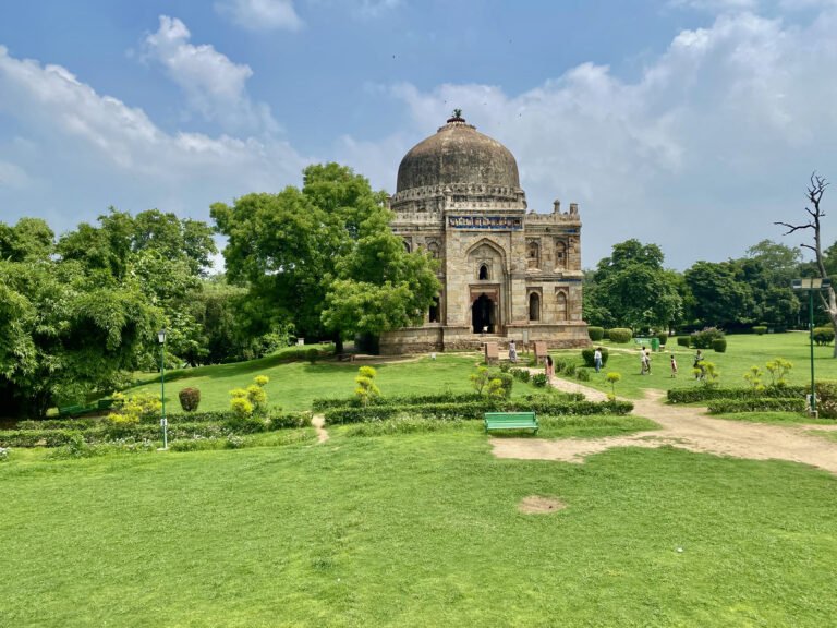 tombs of lodhi gardens dilli