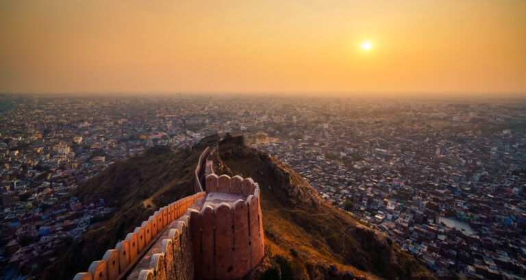 aerial-view-of-nahargarh-fort-at-sunset-jaipur-city-rajasthan-india Aerial view of Nahargarh Fort at sunset, Jaipur City, Rajasthan, India