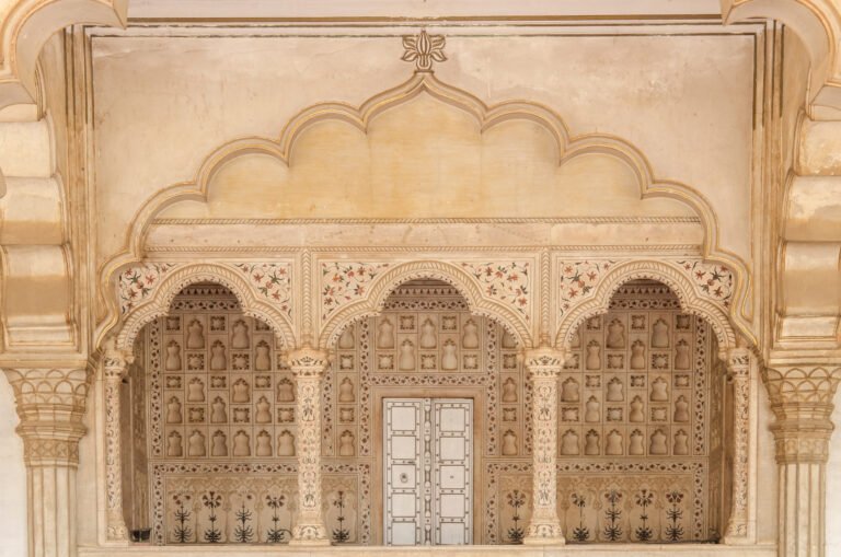 diwan-e-aam-in-agra-fort-with-intricate-marble-carvings-and-artwork-agra-uttar-pradesh-india Diwan e aam in Agra Fort with intricate marble carvings and artwork, Agra, Uttar Pradesh, India.